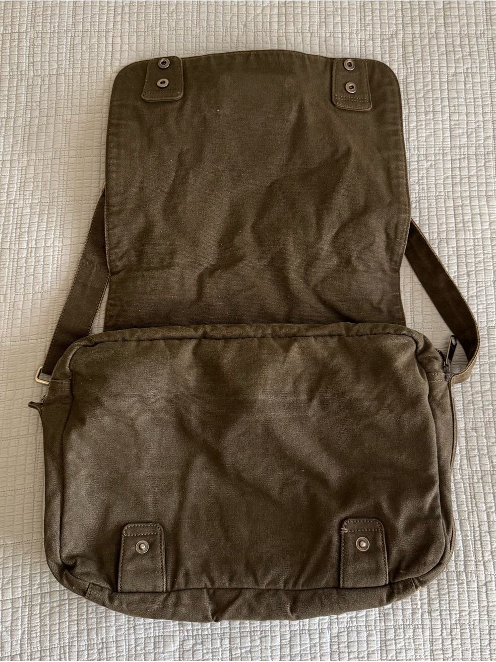 Marc by Marc Jacobs Olive Green Canvas Messenger Bag - Picture 8 of 8